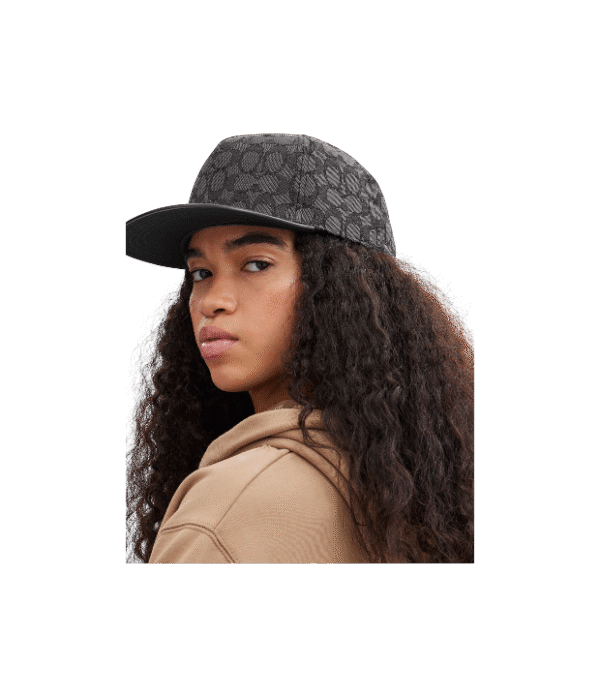 Gorra coach negro con logo plana