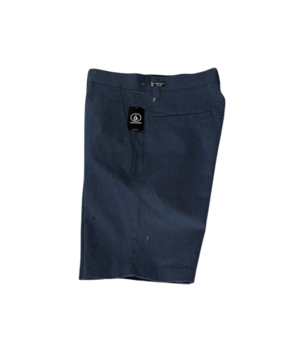 Short casual volcom