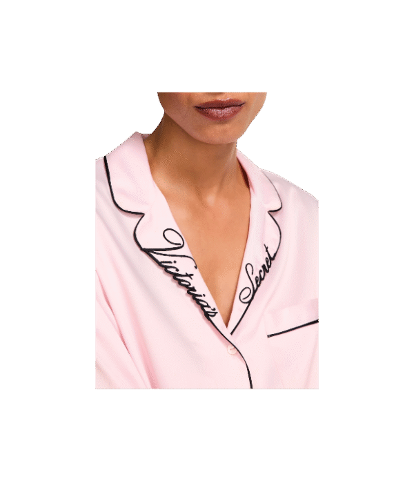 Conjunto de pijama rosa angel bordado