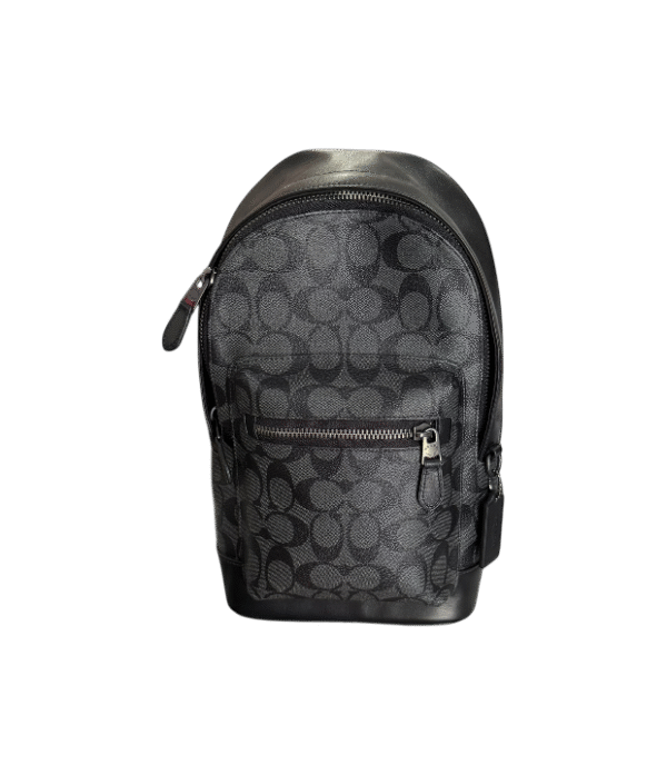 Pechera coach negra con monograma