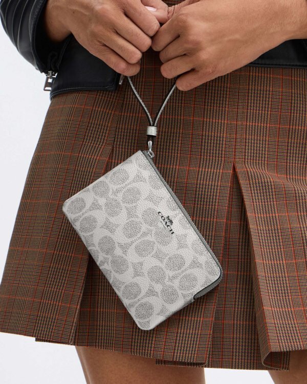 Muñequera Coach de un cierre