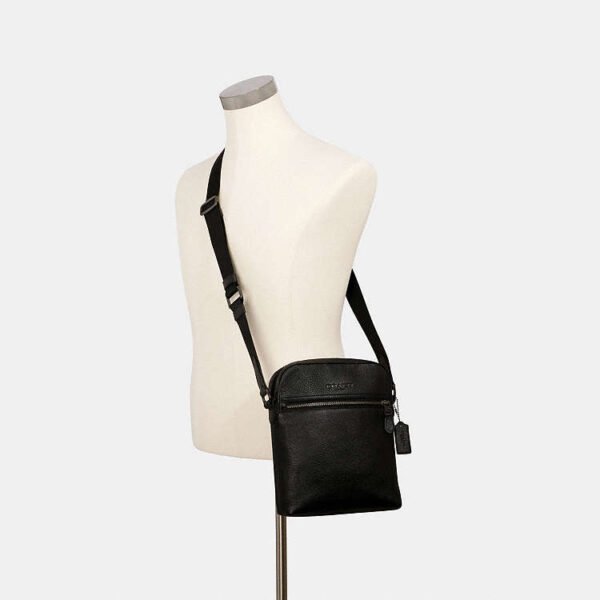 Mariconera Coach Houston Negro Liso